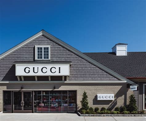 gucci outlet buffalo new york|gucci outlet woodbury new york.